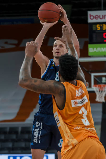 吉林今晚激 吉林今晚激