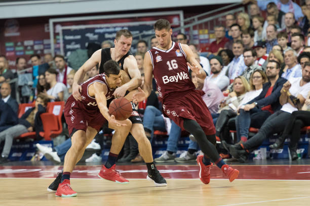 涉嫌在机场 涉嫌在机场