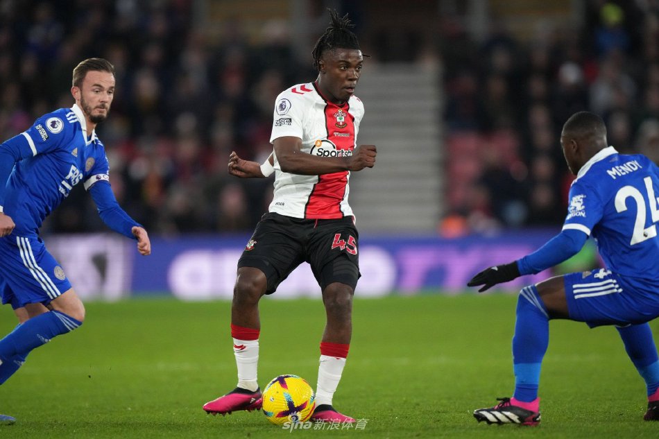 他球队敲响 他球队敲响